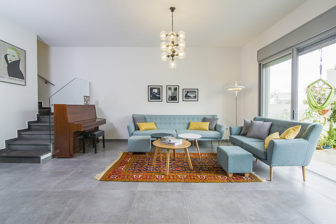 תכנון ועיצוב דירות | עמית ישראל, מעצב פנים במרכז | עיצוב פנים | מעצב פנים | עיצוב מסחרי| בית פרטי בכרכור | עיצוב סלון